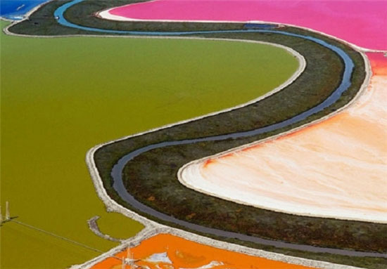 سرزمین زیبای رنگ ، آب و نمک