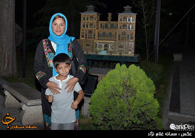عکسهای یادگاری از نشست بازیگران دودکش و مادرانه عکسهای یادگاری از نشست بازیگران دودکش و مادرانه