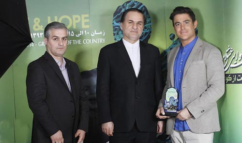گلزار در کنسرت مشترک خود با مرتضی پاشایی گلزار در کنسرت مشترک خود با مرتضی پاشایی