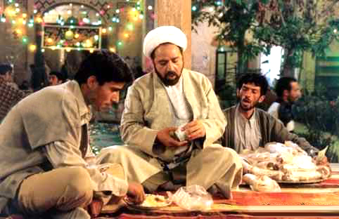سینمای ایران مدیون «باند شریفینیا» است؟! سینمای ایران مدیون «باند شریفینیا» است؟!
