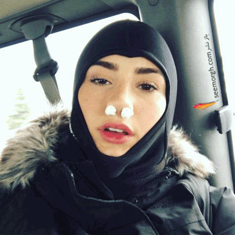 روش خنده دار خواننده زن برای جلوگیری از آبریزش بینی +عکس بدون آرایش