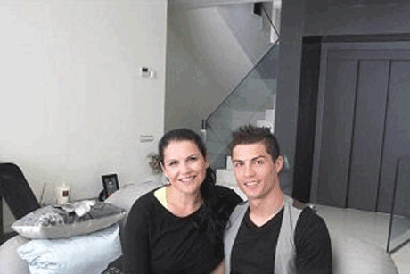 خواهر کریستیانو رونالدو، رکورد شکنی کرد! +عکس