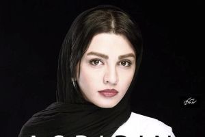 عکس یادگاری بازیگر زن 27 ساله کشورمان با یک مار!