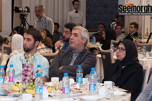ابراهیم حاتمی کیا در کنار همسر و فرزندش