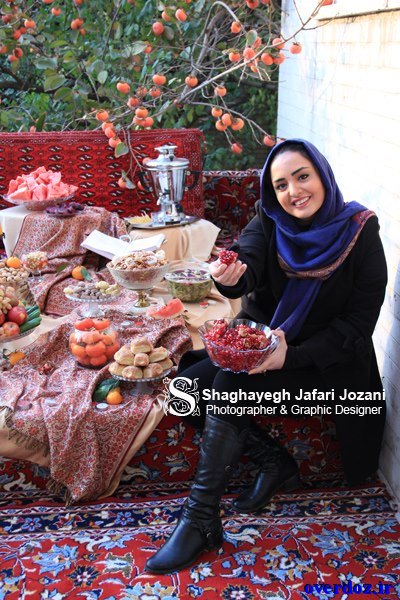 عکس جدید نرگس محمدی به مناسبت شب یلدا