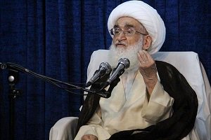 آیت‌ الله نوری همدانی: مردم پول‌ به بانک‌ ها ندهند