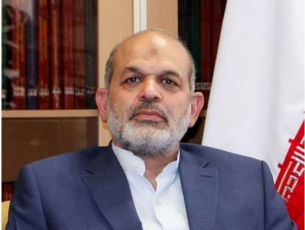 حقوق همسایگی را به شایستگی رعایت می کنیم/مراقبت از فتنه انگیزی آمریکا و اسرائیل