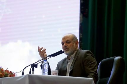 وزیر کشور: بنزین سه نرخی شایعه است