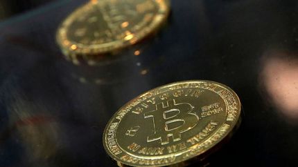 کاهش ارزش بیت کوین و اتریوم