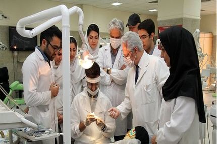 جزئیات نحوه پوشش دانشجویان علوم پزشکی: جویدن آدامس و تاتو و کراوات ممنوع!