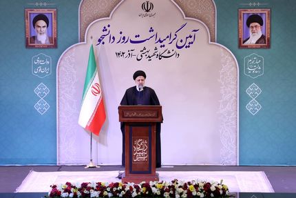 حتما سر اژدهای هفت سر فساد را قطع خواهیم کرد / برخی استان&zwnj;ها با کمبود نیروی کار مواجه&zwnj;اند / دانشجویان قشری پیشتاز هستند