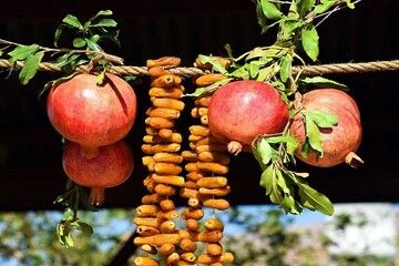 پنجمین جشنواره انار و خرما در خاوران استان فارس برگزار میشود