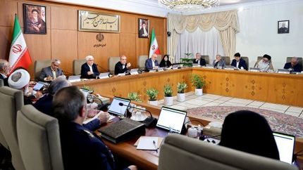 تمام ساختمان&zwnj;ها و مراکز دولتی در کوتاه&zwnj;ترین زمان به پنل&zwnj;های خورشیدی تجهیز می&zwnj;شود
