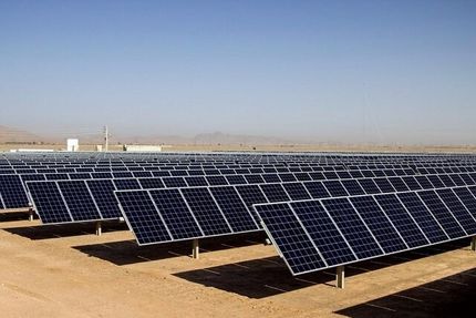 پرداخت ۱۵۰ میلیون تومان وام با نرخ سود ۱۴ درصد برای متقاضیان نیروگاههای پشتبامی