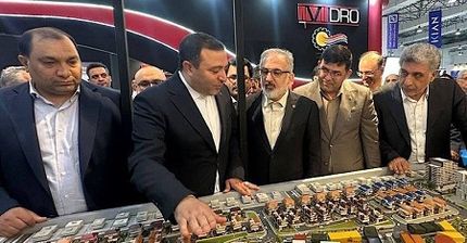 بازدید مدیرعامل بانک مسکن از غرفه&zwnj;های نمایشگاه کیش اینوکس ۲۰۲۵ در اولین روز
