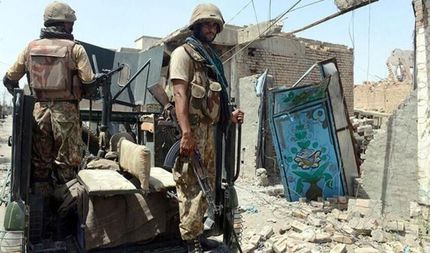 پاکستان از کشته شدن ۳۴ تروریست در حملات ارتش این کشور به مرز افغانستان خبرداد