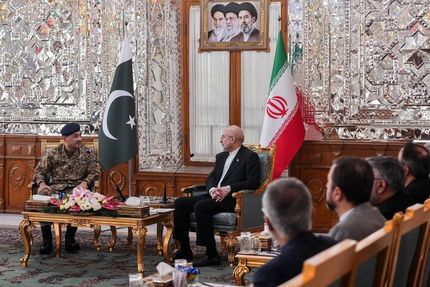 دیدار فرمانده ارتش پاکستان با قالیباف در تهران