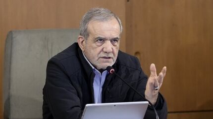 رئیس جمهور: دولت با همه ظرفیت های خود در کنار فعالان اقتصادی است