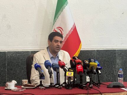 آخرین وضعیت تبدیل وضعیت نیروهای شرکتی / مجلس و نظام با مذاکره موافقند آخرین وضعیت تبدیل وضعیت نیروهای شرکتی / مجلس و نظام با مذاکره موافقند
