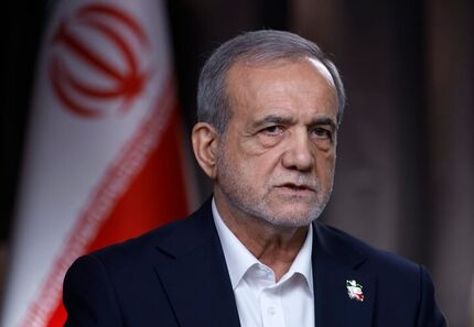 رئیس جمهور: ایران آماده گفت و گو در چارچوب قوانین بینالمللی پیرامون برنامه هستهای است