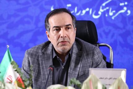 دبیرکل مجمع رسانه‌ها انتخاب شد