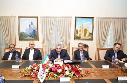 معاون عراقچی با مقام طالبان دیدار کرد معاون عراقچی با مقام طالبان دیدار کرد
